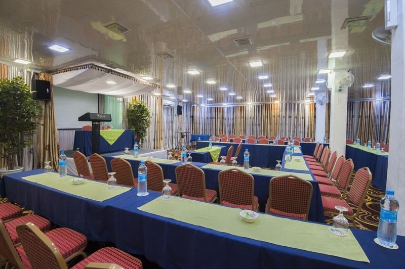 Manisa Hotel Flic en Flac Exterior photo